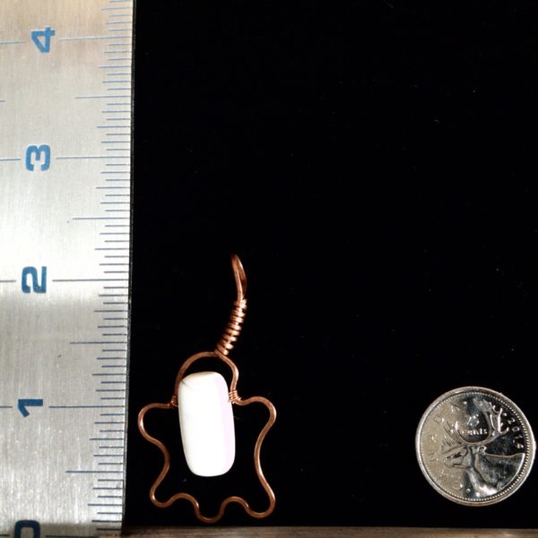 Ghost Necklace, bumps – Size and Scale