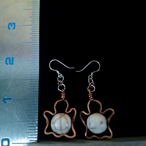 Ghost Bumps Earings – Size and Scale