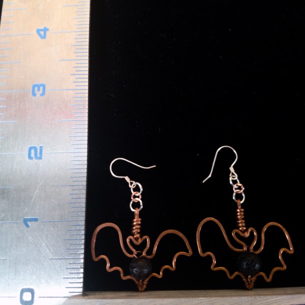 Pointed Bat Earrings – Size and Scale