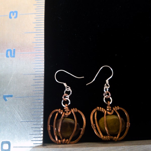 Pumpkin Earrings – Size and Scale