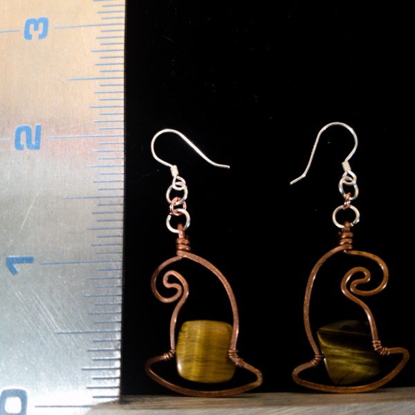 Witch Hat Earrings – Size and Scale