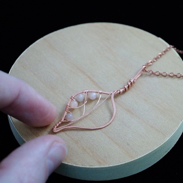 Bodhi Leaf – Peach Moonstone – Hand – Copper Necklace – Wood – Leaf Series (1)-3 (RR)