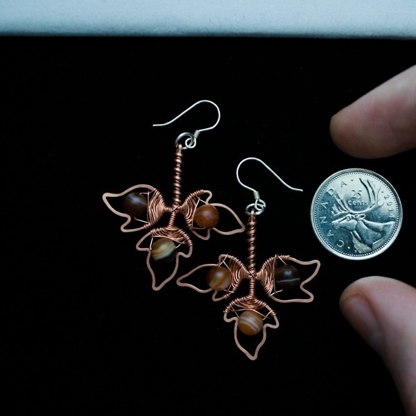 Poison Ivy Leaflet and Sardonyx Copper Earrings – Size and Scale Quarter Top (5)-2 (RR)