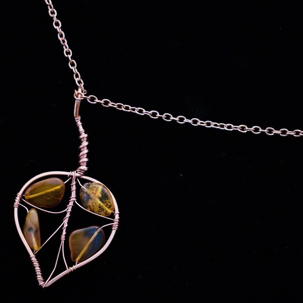 Quaking Aspen Leaf Copper Necklace – Amber – Back (2)-2 (RR)