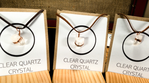 Quartz crystal – stubby (4) (Largish)