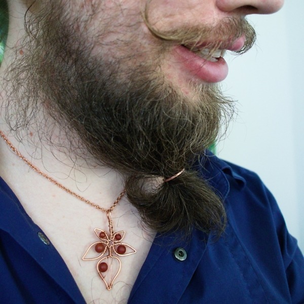 blackberry leaflet carnelian copper necklace – in use (7)-2 (RR)