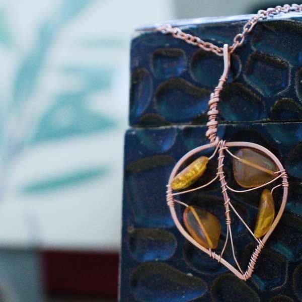 Quaking Aspen Leaf – Amber – Copper Necklace