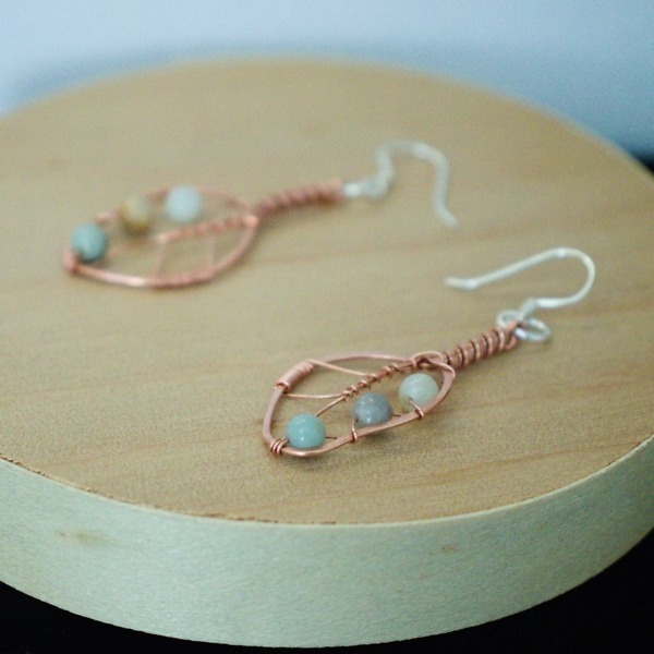 Eucalyptus Leaf and Mixed Amazonite Copper Earrings – Staged Wooden (1)-2 (RR)
