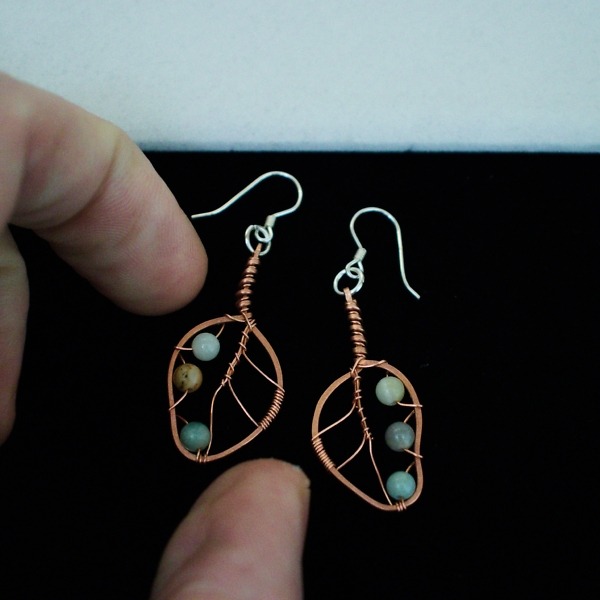 Eucalyptus Leaf and Mixed Amazonite Copper Earrings – Top In Hand (1)-2 (RR)